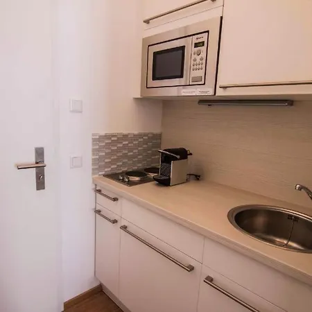 Apartment Helvetia Dusseldorf