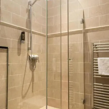 Helvetia Apartment